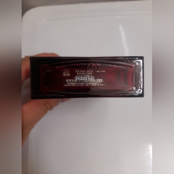 Versace Eros Flame (Empty) - Picture 4 of 7